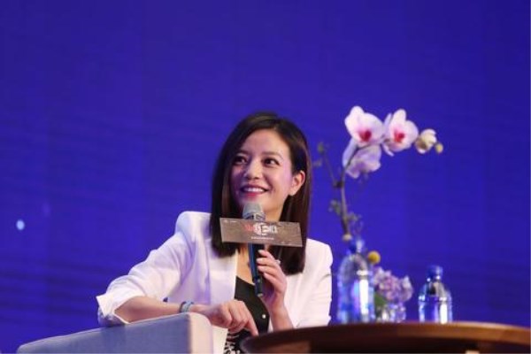 万家文化股价腰后再腰斩,赵薇夫妇禁入证券市场5年