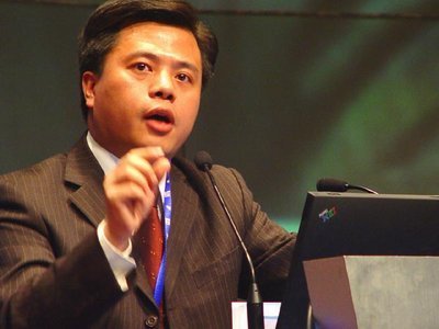 “首富”陈天桥和盛大游戏过去的十年